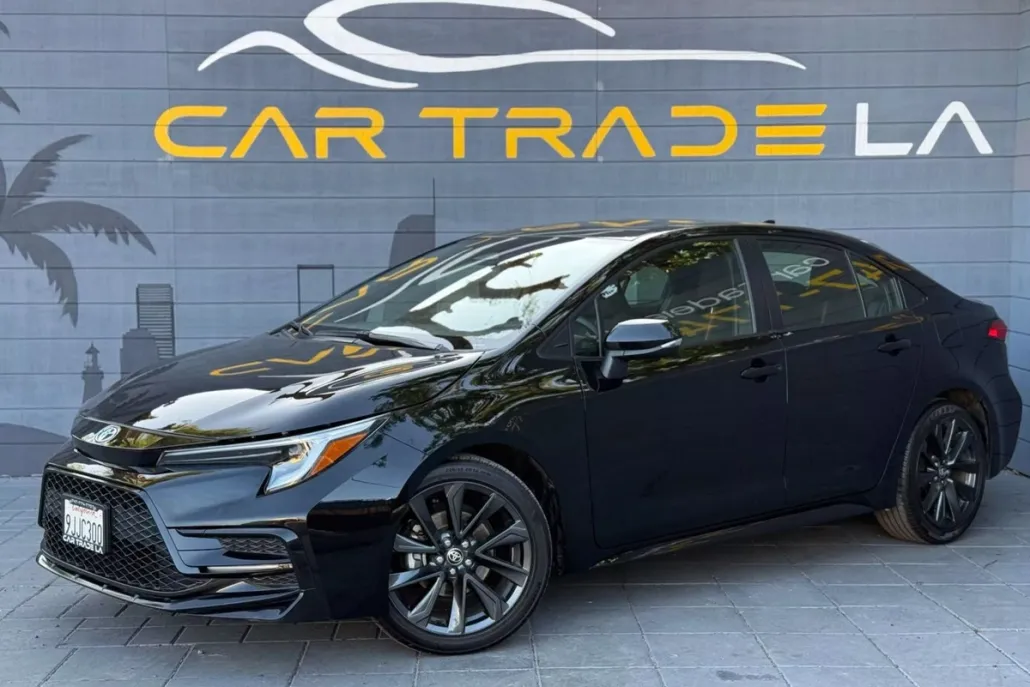 2024 Toyota Corolla Hybrid photo 1
