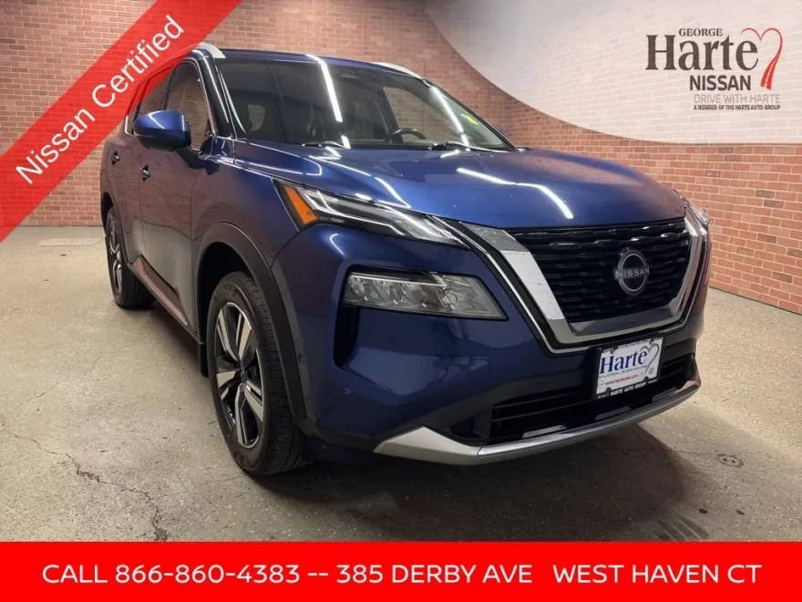 2023 Nissan Rogue Platinum photo 1