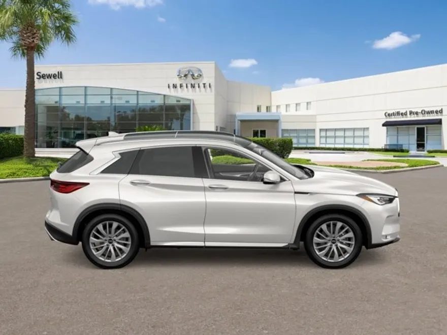 2025 Infiniti QX50 Luxe AWD photo 1