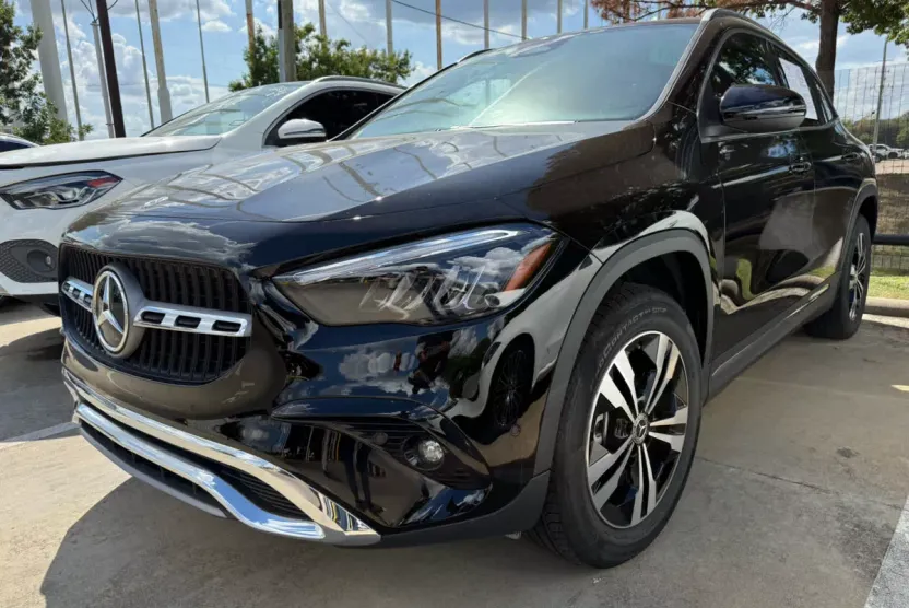 2025 Mercedes Benz GLA 250 photo 1