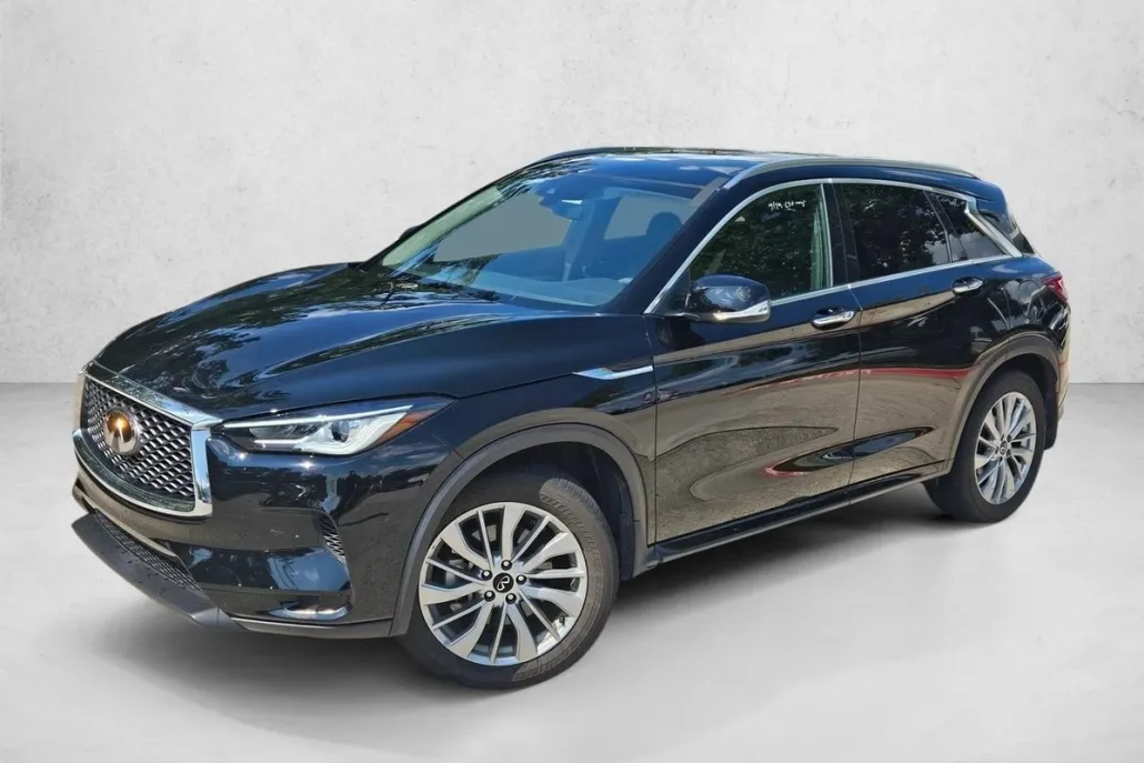 2023 Infiniti QX50 Luxe photo 1