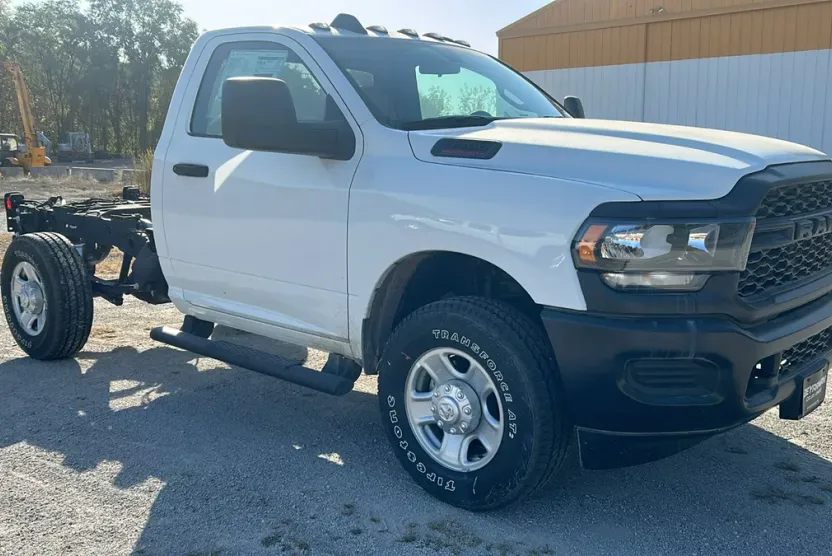 2024 Ram 3500 Tradesman photo 1