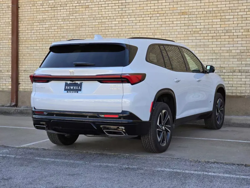 2026 Buick Enclave Sport Touring photo 1