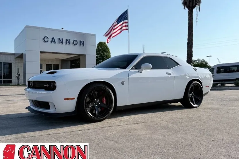 2022 Dodge Challenger SRT8 Hellcat photo 1