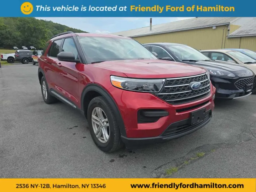 2022 Ford Explorer XLT photo 1