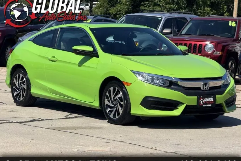 2016 Honda Civic photo 1