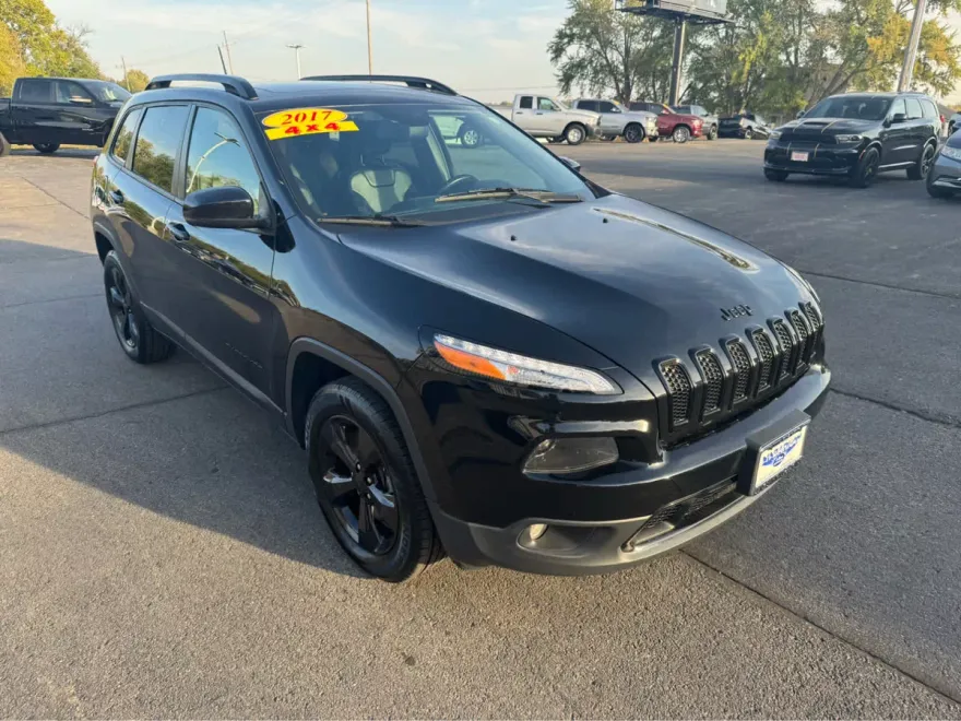 2017 Jeep Cherokee High Altitude photo 1