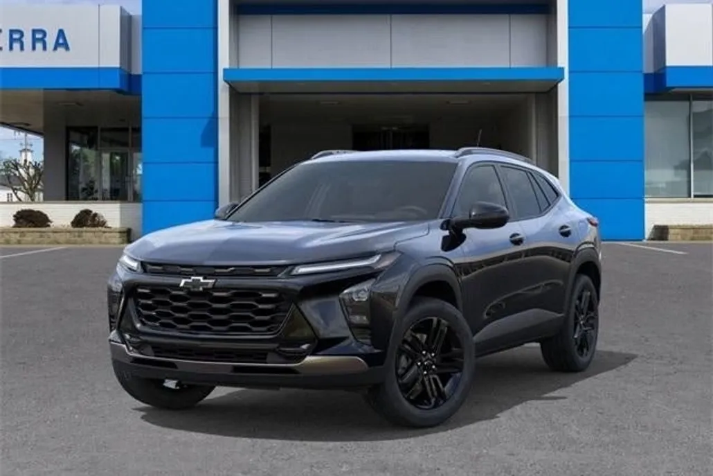 2025 Chevrolet Trax ACTIV photo 1