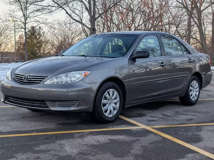 2006 Toyota Camry LE photo 1