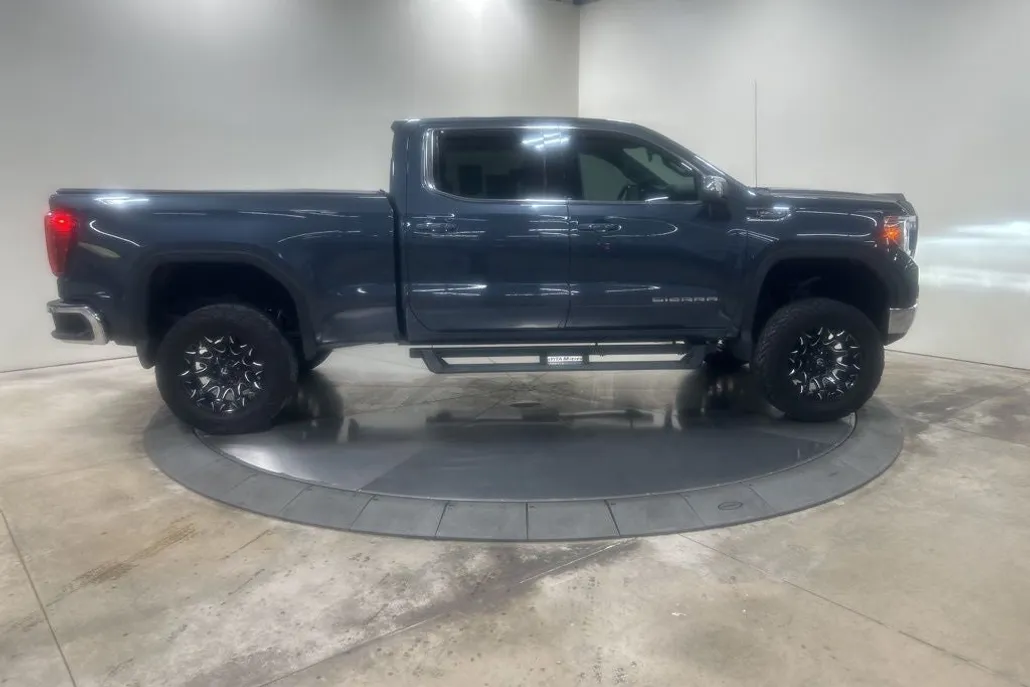2019 Gmc Sierra 1500 SLE photo 1