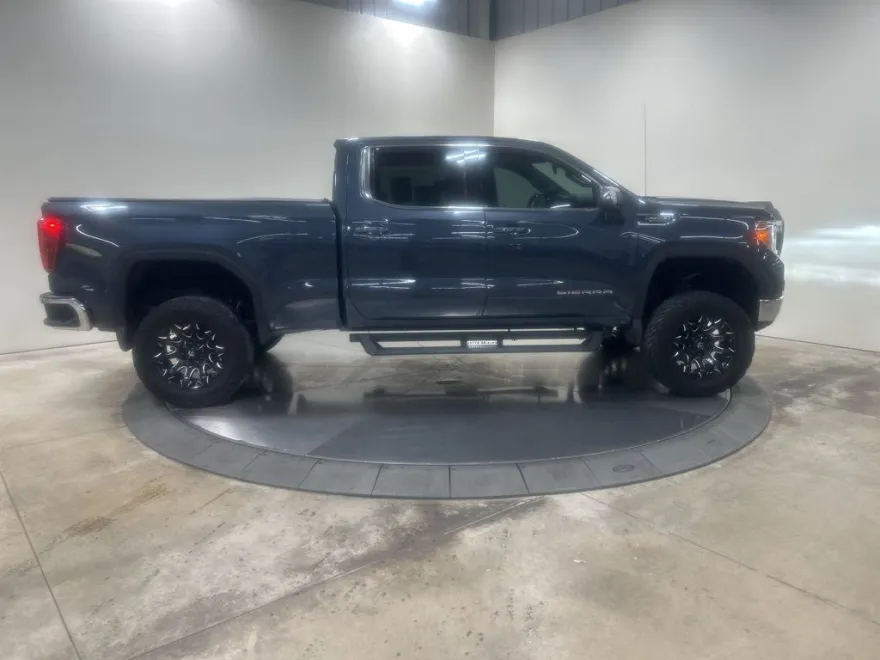 2019 Gmc Sierra 1500 SLE photo 1