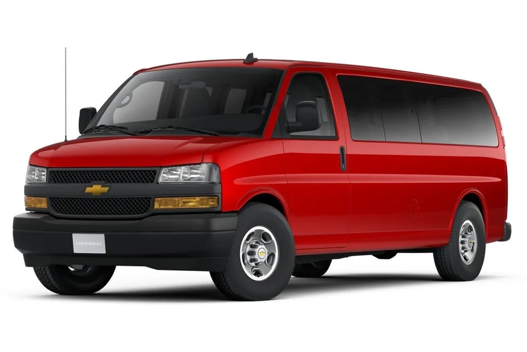 2025 Chevrolet Express Cargo 3500 photo 1