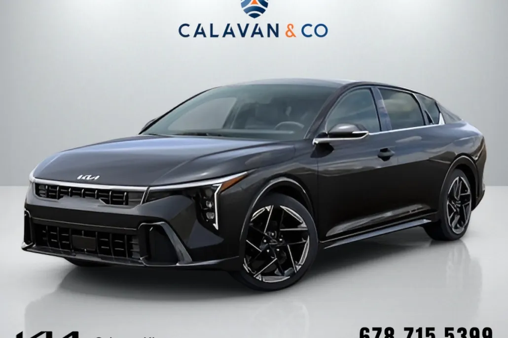 2025 Kia K4 GT-Line photo 1
