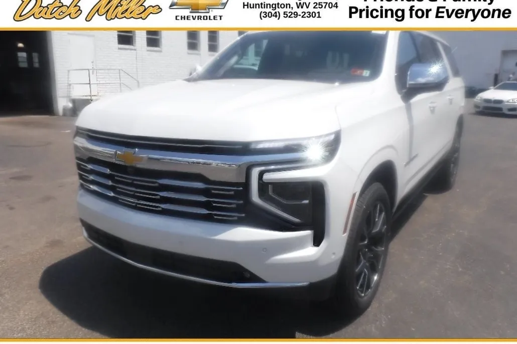 2025 Chevrolet Suburban Premier photo 1