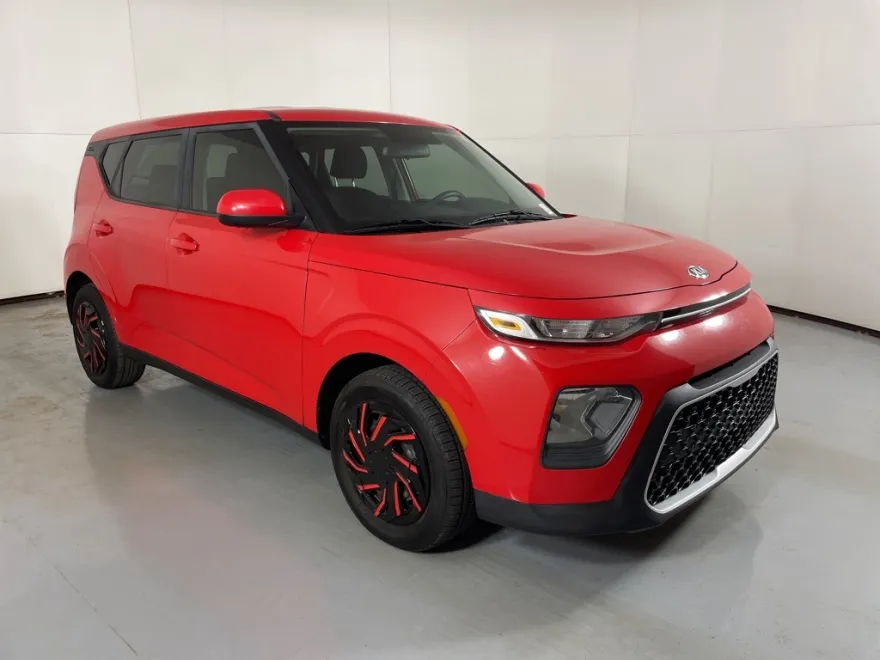 2020 Kia Soul LX photo 1