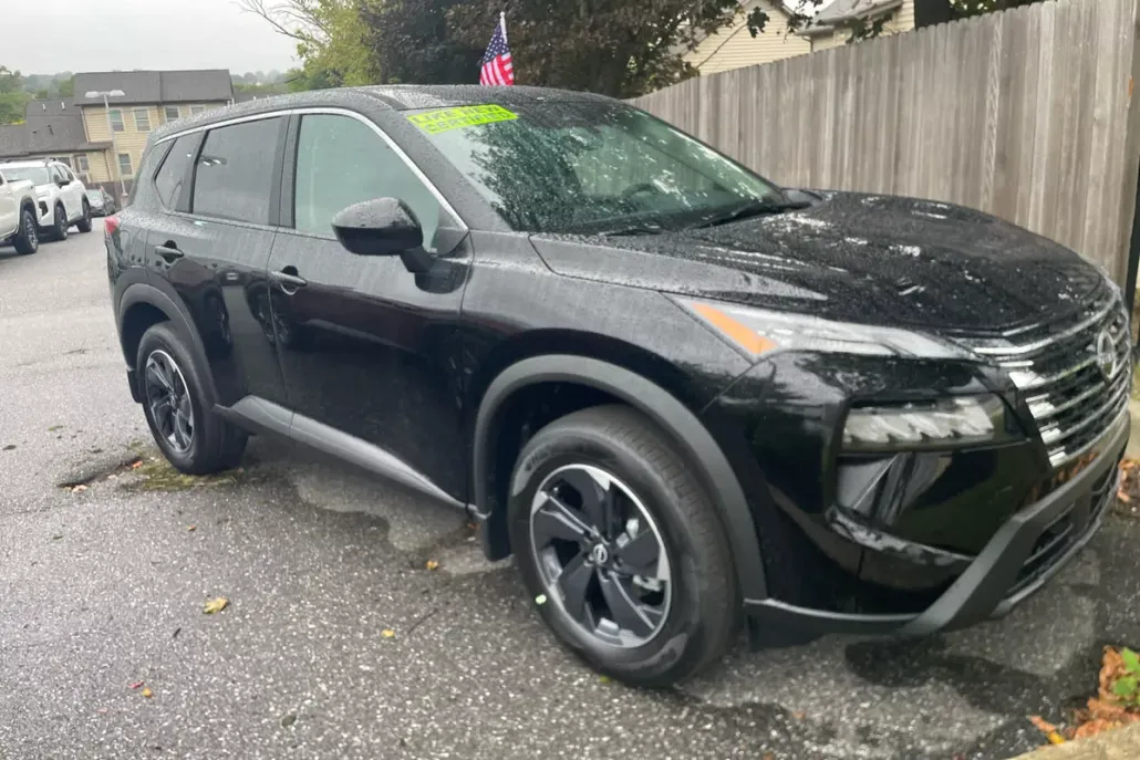 2026 Nissan Rogue SV photo 1