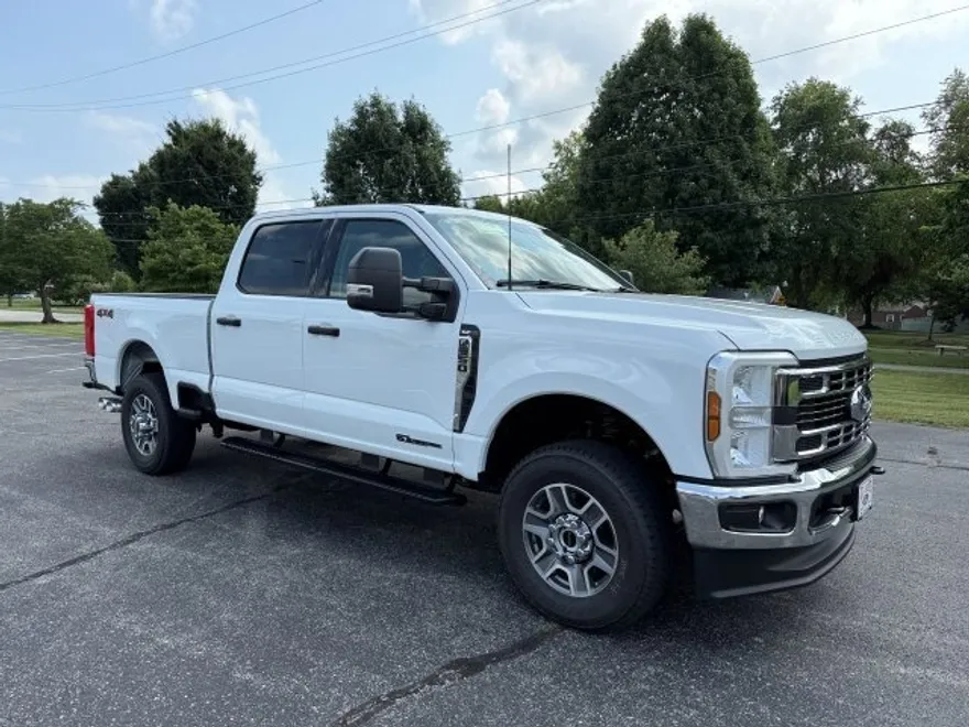 2025 Ford F-350 photo 1