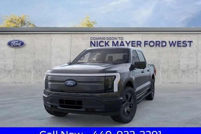 2025 Ford F-150 Lightning photo 1