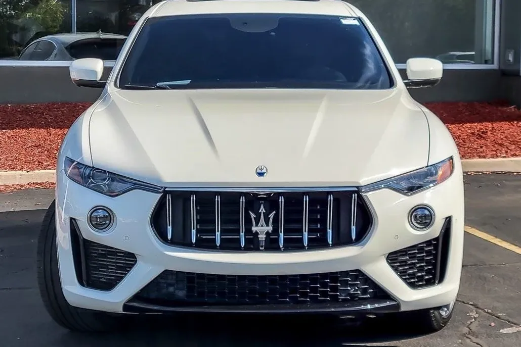 2022 Maserati Levante GT photo 1