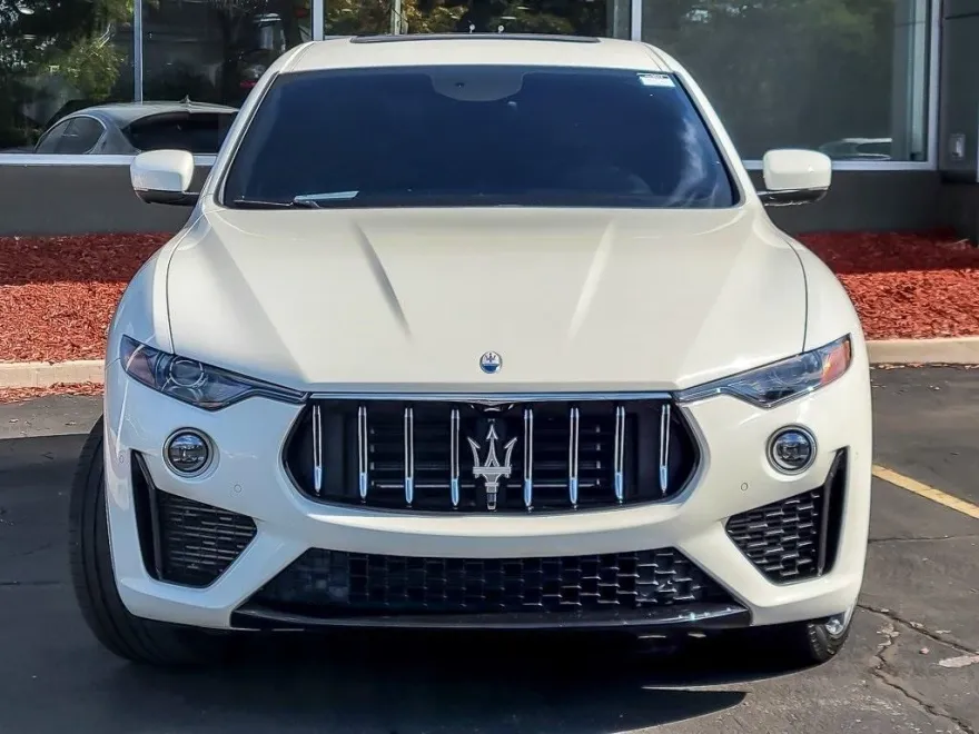 2022 Maserati Levante GT photo 1