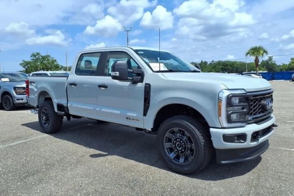 2025 Ford F-250 XL photo 1