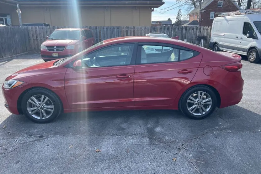 2017 Hyundai Elantra SE Tech Limited photo 1