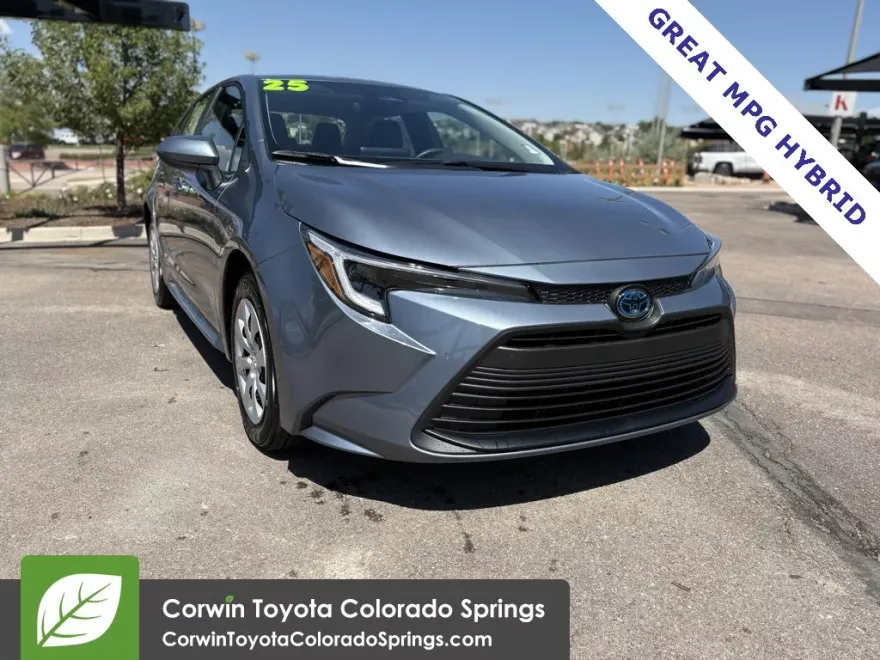 2025 Toyota Corolla Hybrid LE photo 1