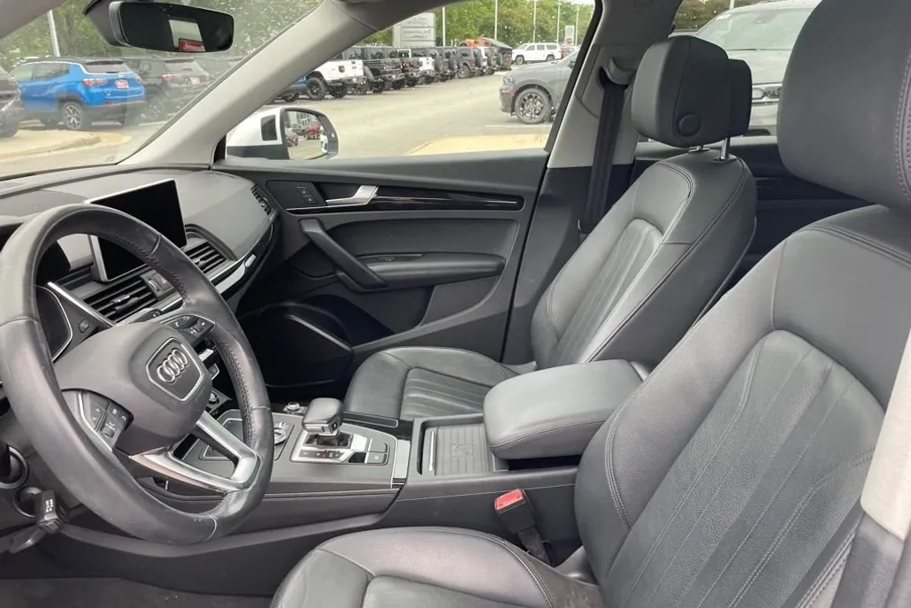 2019 Audi Q5 2.0T Premium Plus photo 1
