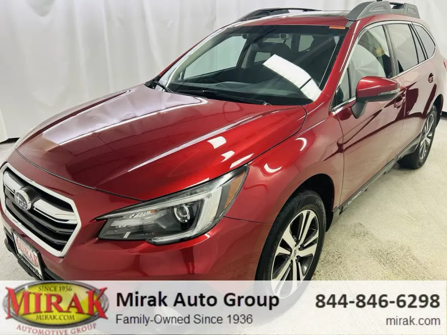 2018 Subaru Outback Limited photo 1