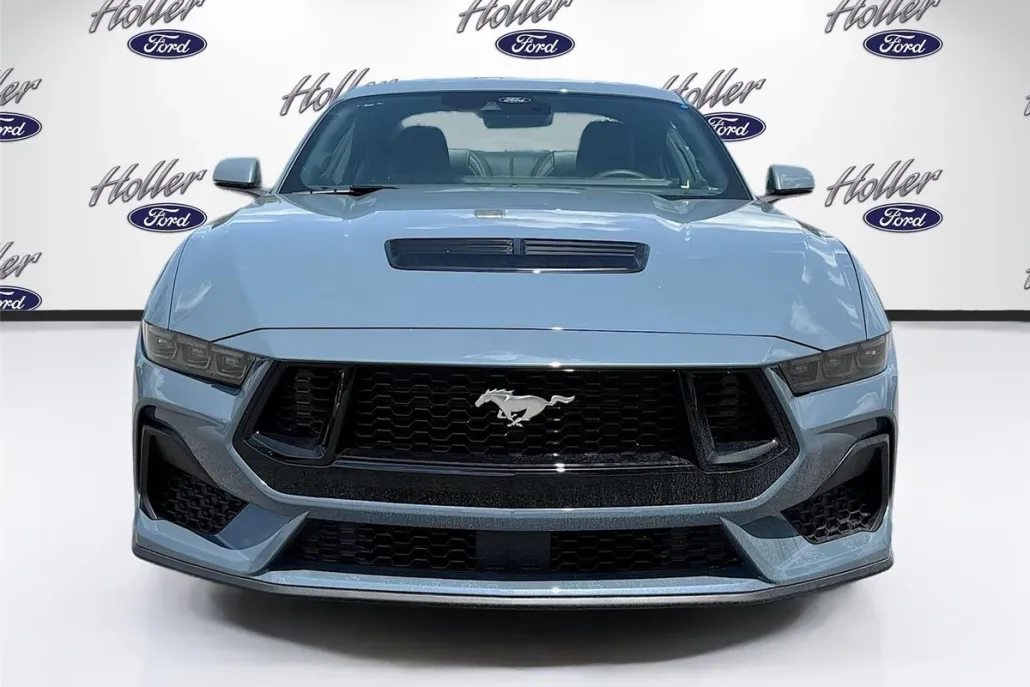 2025 Ford Mustang GT Premium photo 1