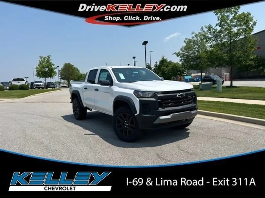2025 Chevrolet Colorado Trail Boss photo 1