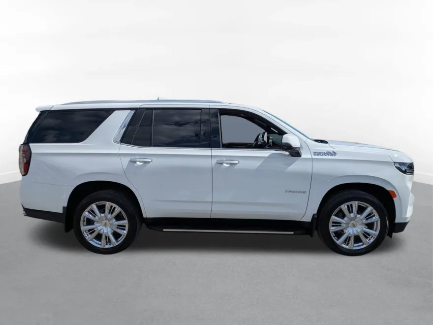 2023 Chevrolet Tahoe High Country photo 1