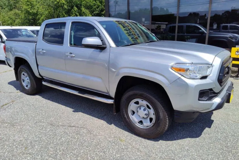 2022 Toyota Tacoma SR5 photo 1