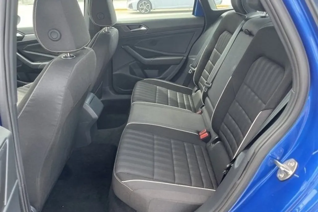 2024 Volkswagen Jetta 1.5T Sport photo 1