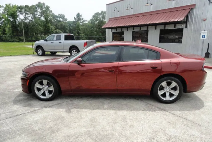 2018 Dodge Charger SXT Plus photo 1
