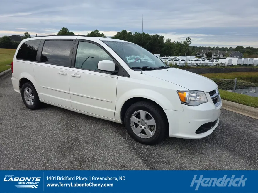2012 Dodge Grand Caravan SXT photo 1