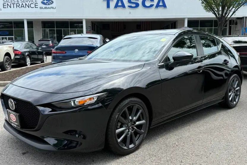 2022 Mazda Mazda3 Preferred photo 1