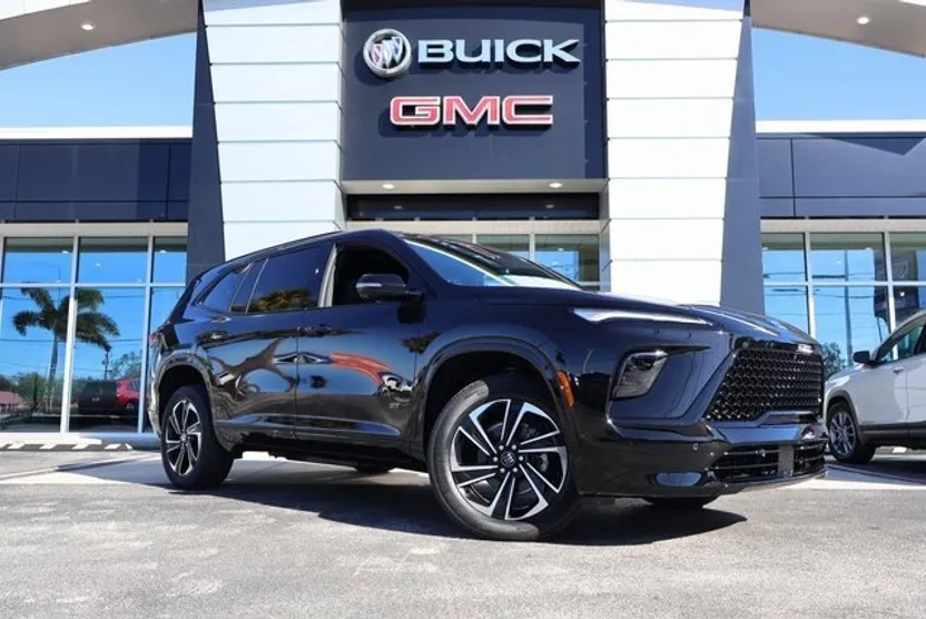 2025 Buick Enclave Sport Touring photo 1