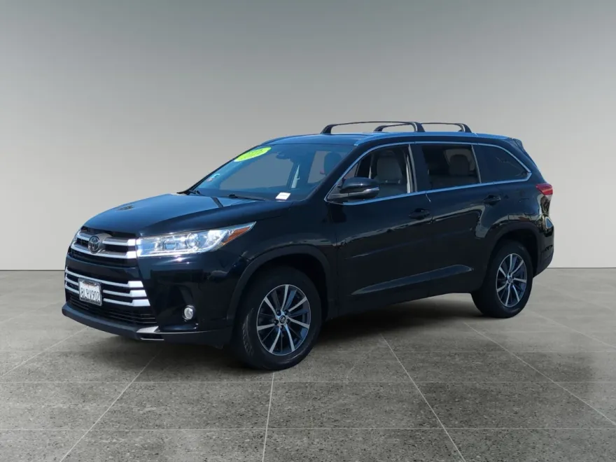 2019 Toyota Highlander XLE photo 1