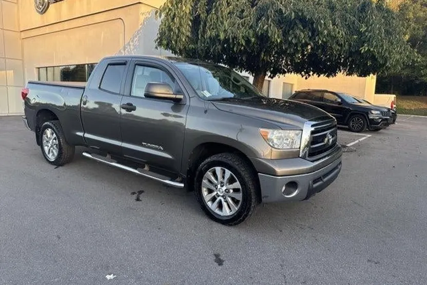 2013 Toyota Tundra Double Cab photo 1