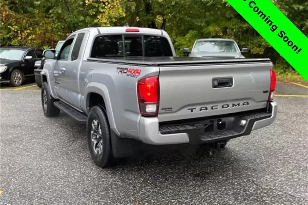 2019 Toyota Tacoma TRD Sport V6 photo 1