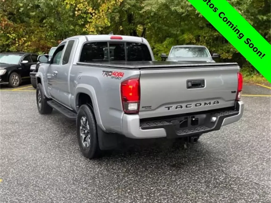 2019 Toyota Tacoma TRD Sport V6 photo 1