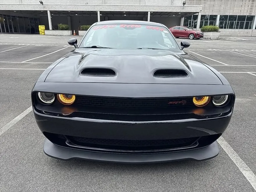 2022 Dodge Challenger SRT8 Hellcat photo 1
