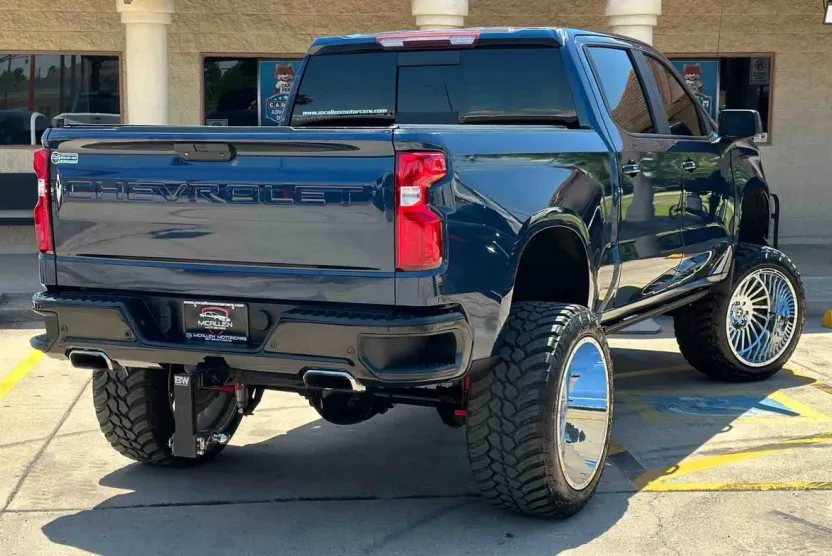 2019 Chevrolet Silverado 1500 LT Trail Boss photo 1