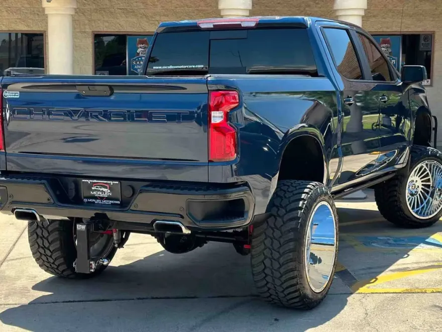 2019 Chevrolet Silverado 1500 LT Trail Boss photo 1