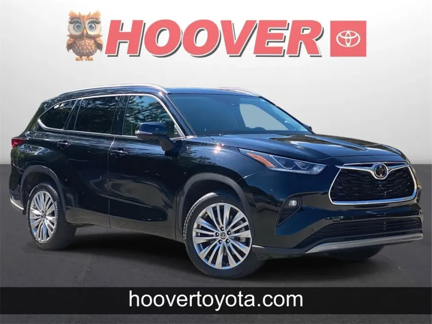 2023 Toyota Highlander Platinum photo 1