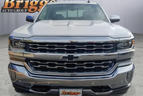 2018 Chevrolet Silverado 1500 LTZ photo 2