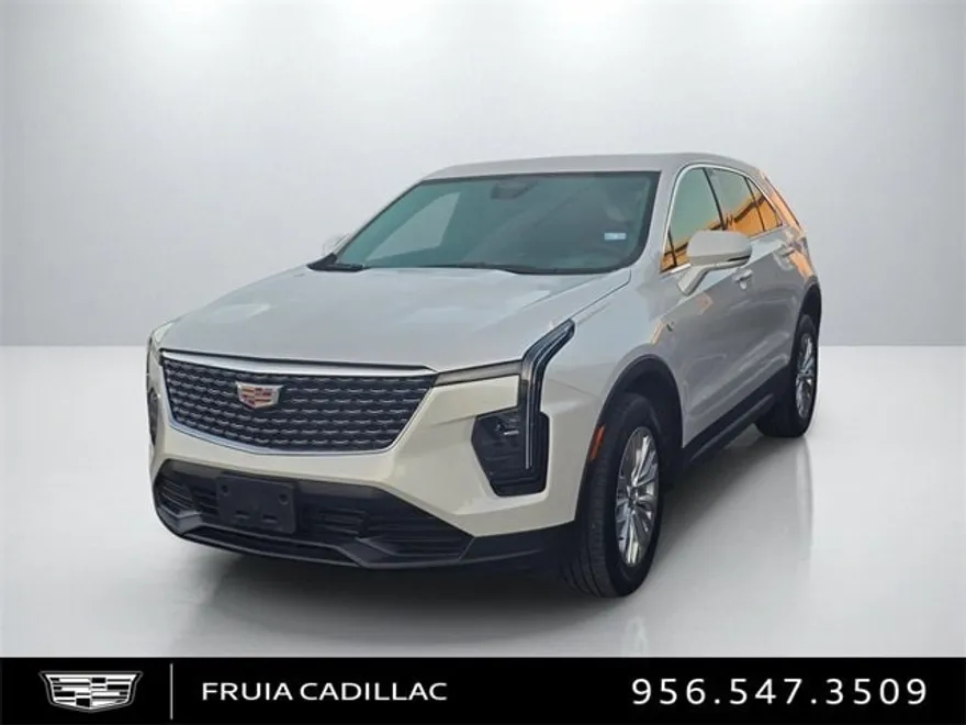 2024 Cadillac XT4 Luxury photo 1