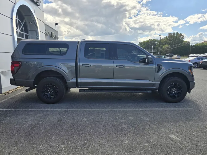 2024 Ford F-150 XLT photo 1