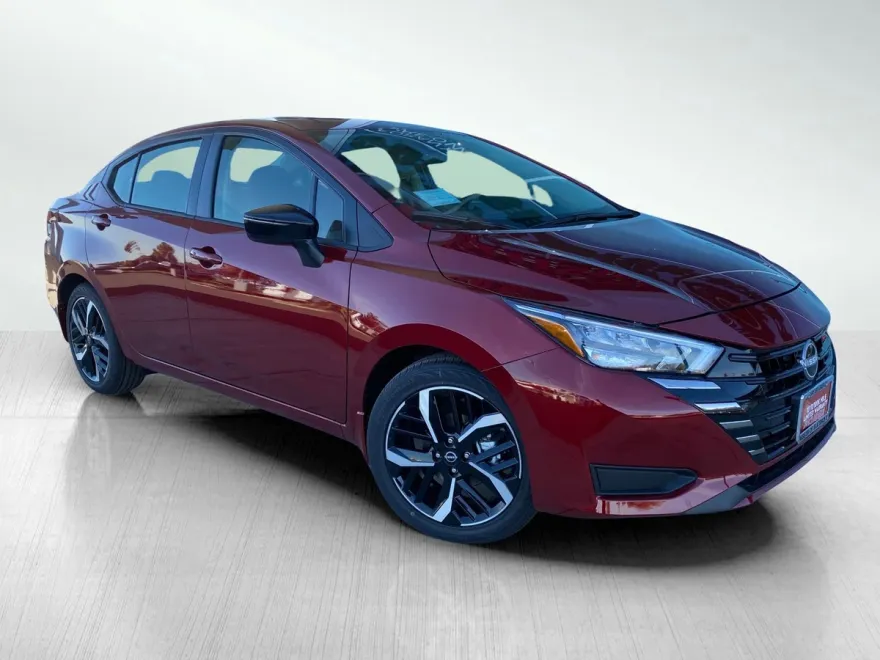 2025 Nissan Versa SR photo 1